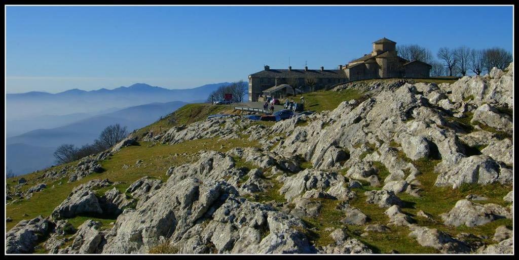 Vila Casa Lakuntza Lacunza Exteriér fotografie